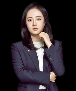 사건담당변호사 김해린