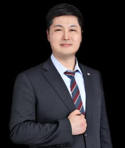 사건담당변호사 이영호