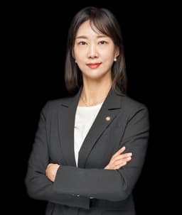 사건담당변호사 박나리
