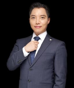 사건담당변호사 이문용