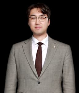 사건담당변호사 박동일