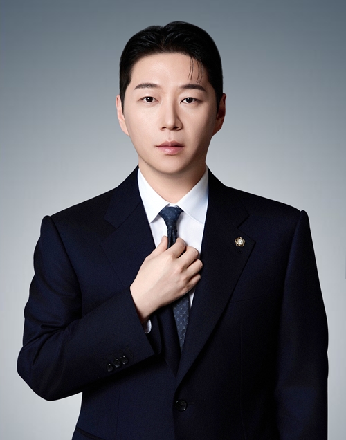 “길거리 챌린지에 내 얼굴이?”…초상권 침해 기준과 대응법은